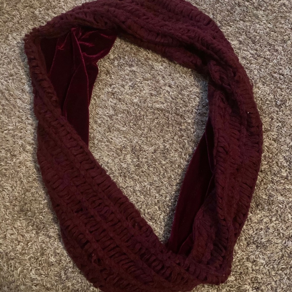 Scarf bundle - Picture 5 of 11
